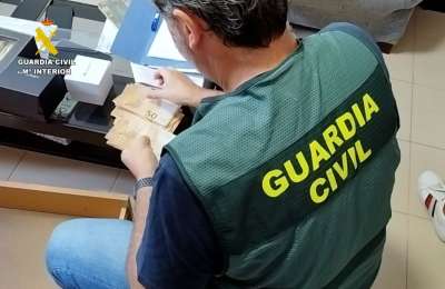 Fraud gang accused of €400,000 bank scam