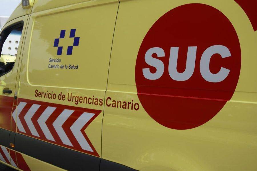 Man and 4-year-old boy injured in car accident in South Tenerife
