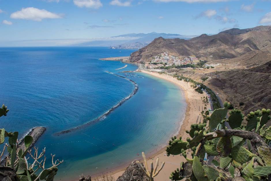 Winter in the Canary Islands: Warm Escapes Across the Archipelago