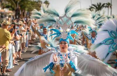 Los Cristianos Carnival parade lights up the streets of south Tenerife