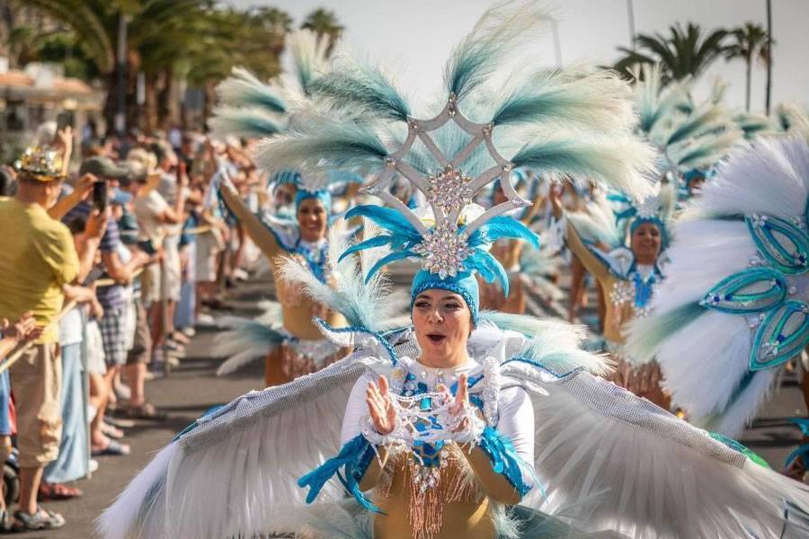 Los Cristianos Carnival parade lights up the streets of south Tenerife