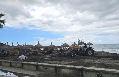 Municipal crews restore Fañabe Beach following impact of Storm Therese