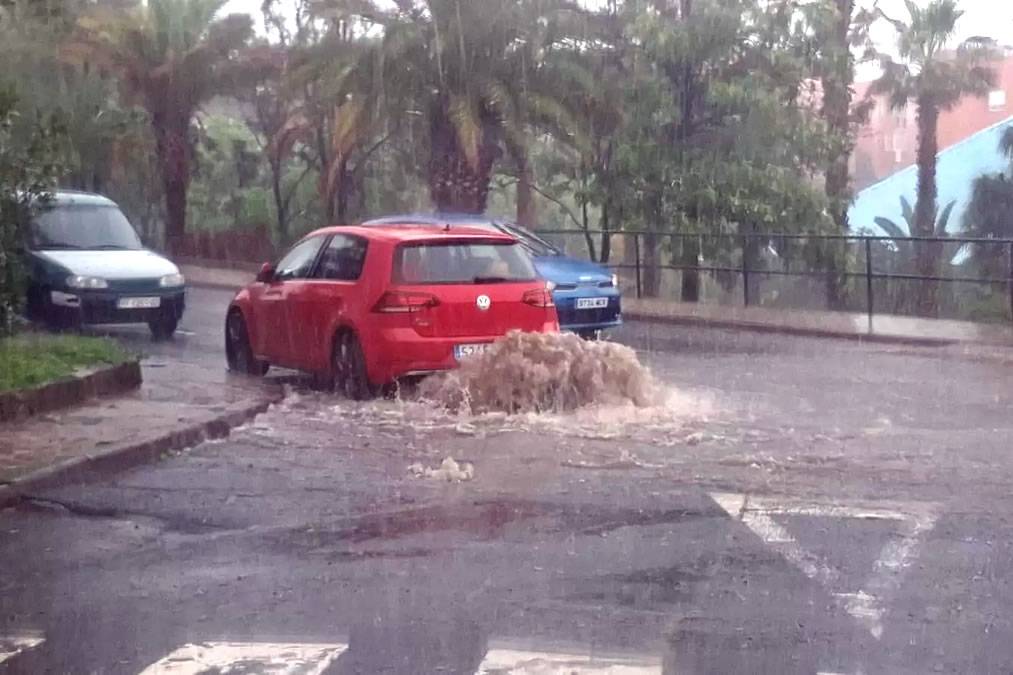 Tenerife on maximum alert as Storm forces Teide evacuations