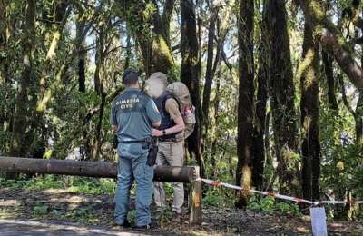 Police fine 19 tourists and a guide for ignoring the closure of hiking trails during Storm Therese