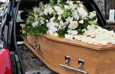 Court upholds dismissal of funeral driver in Tenerife after wrong body taken to wake 