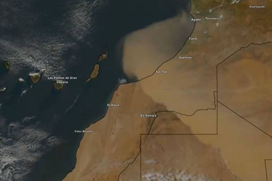 Canarian Weekly - 1,300km wide dust cloud bigger than the UK is moving ...