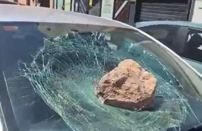 VIDEO: Man arrested after smashing cars with volcanic rocks in Lanzarote