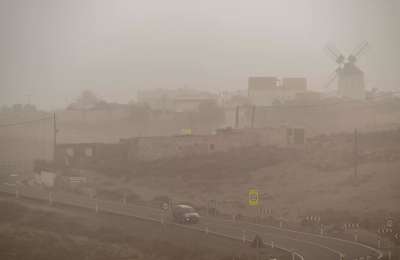 WEDNESDAY WEATHER: Calima will start to clear as temperatures drop slightly 