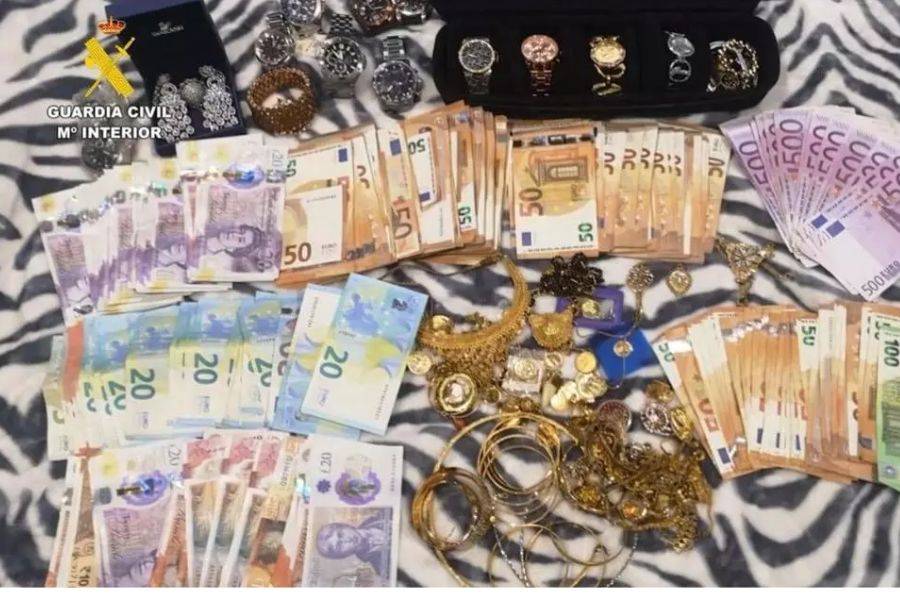 Police raids uncover €7 million worth of counterfeit goods in Tenerife