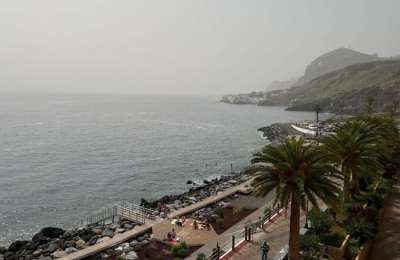 THURSDAY WEATHER: Light haze and warmer temperatures across the Canaries
