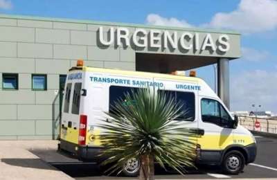 Police officers praised for saving 20-day-old baby’s life in Lanzarote