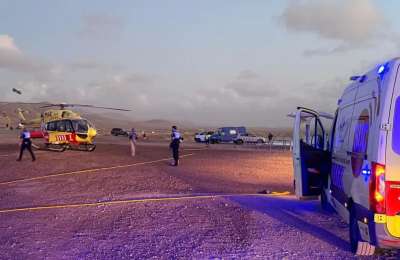 Teenager seriously injured after falling off a cliff edge in El Cotillo