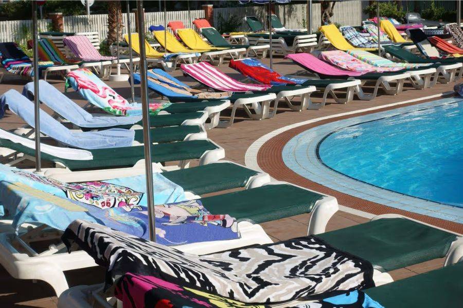 German holidaymaker wins payout after losing sunbed war!