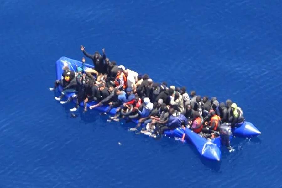 55 migrants rescued from sinking boat near Lanzarote