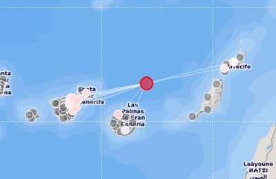 Buildings shaken by strong 4.8 magnitude earthquake felt in the Canary Islands