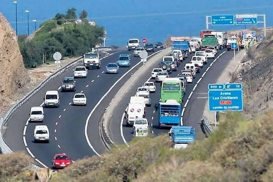 CEST demand action on delayed TF-1 motorway third lane in south Tenerife