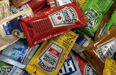 No more plastic sachets for sauces in bars and restaurants