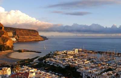 FRIDAY WEATHER: Sunny in the south while rain returns to the north of the islands 