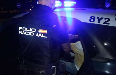 Masked gang robs jewellery store at shopping centre Gran Canaria