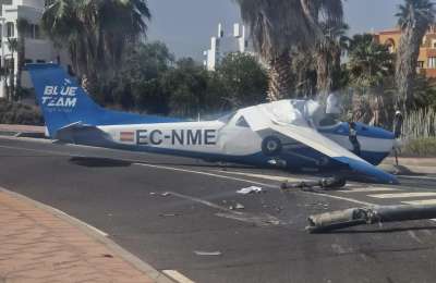 Plane crashes on Amarilla Golf in South Tenerife