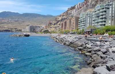 Diver in critical condition after being hit by boat in Tenerife