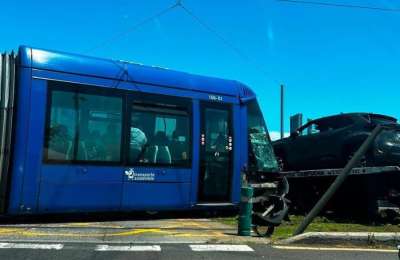 Six injured after tram collides with tow truck in Tenerife