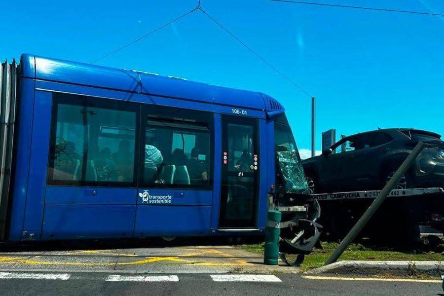 Six injured after tram collides with tow truck in Tenerife