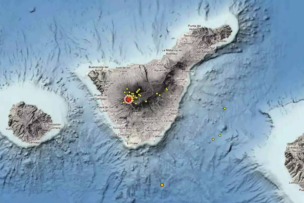 79 earthquakes recorded beneath Teide National Park in Tenerife in 24 hours