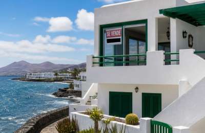 Canary Islands Government backs limiting property purchases by foreigners