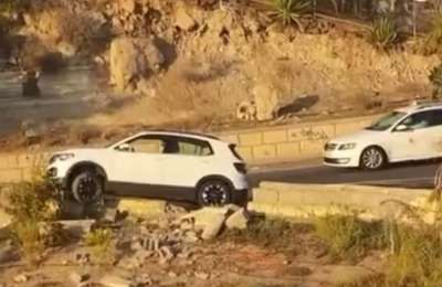 Mystery surrounds bizarre car crash in South Tenerife