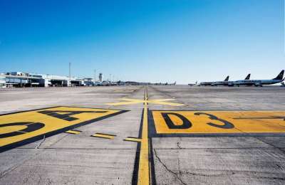 Priority landing at Tenerife South Airport after medical emergency
