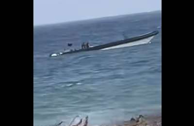 Four arrested after suspected drug boat runs aground in Lanzarote