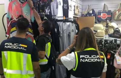 Fake football shirts worth €210,000 seized in South Tenerife 