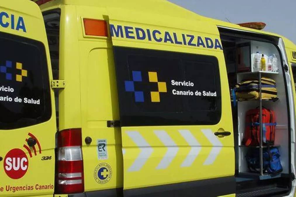 Cyclist rescued from ravine after crashing with a car in Tenerife