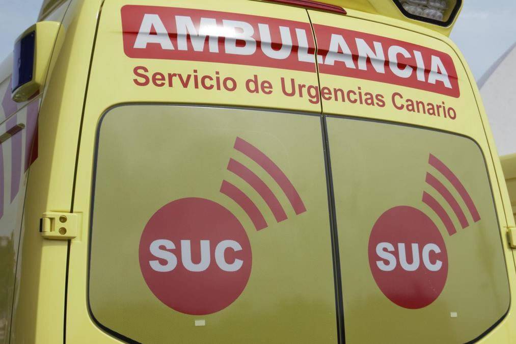 26-year-old seriously injured after being hit by a car on TF-1 in south Tenerife