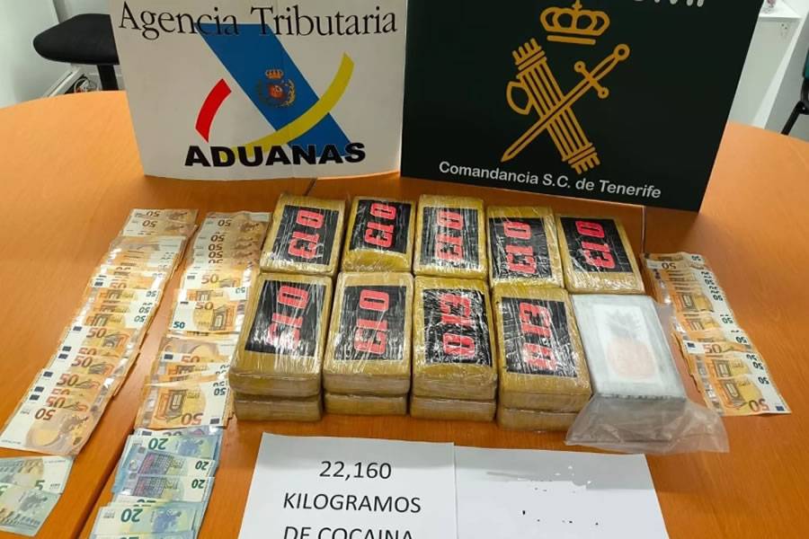 Two jailed after €1.3 million cocaine found in car getting off ferry in Tenerife 