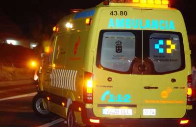 Five injured including two children after car overturns in south Tenerife