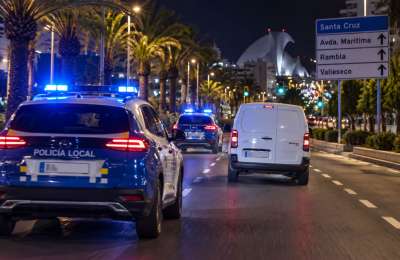 Police chase in Tenerife ends with two arrests and damaged patrol cars