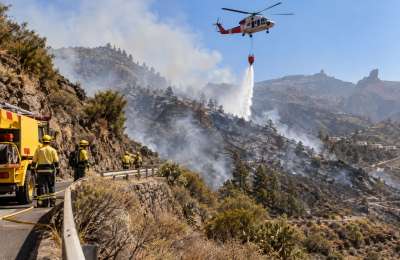 Gran Canaria wildfire stabilised after residents evacuated from their homes