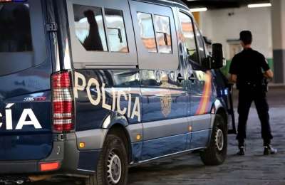 Five suspects hunted after €50,000 jewellery raid in Gran Canaria