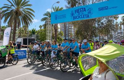 More than 10,000 take to the streets for bike festival in Gran Canaria
