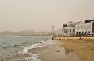 TUESDAY WEATHER: 34°C heat, calima, and some storms forecast in the Canary Islands