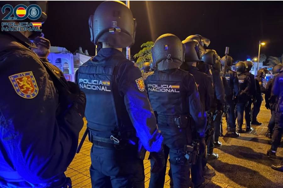 South Tenerife businesses call for permanent police presence in Veronicas
