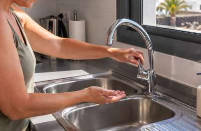 Electricity blackout affects 70,000 people in Lanzarote and disrupts drinking-water supply