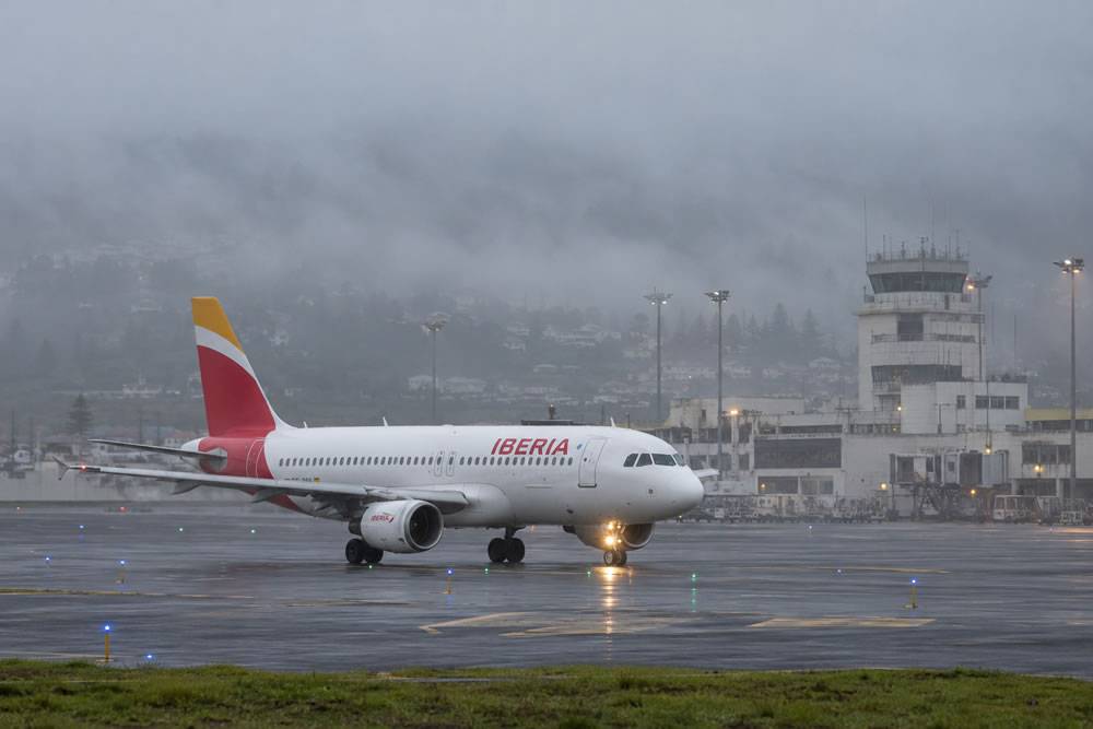 Bad weather causes two days of flight disruption in Tenerife 