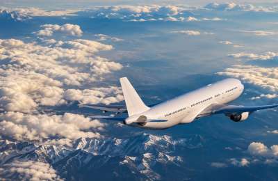 Plans to limit peak-season flight prices in the Canary Islands