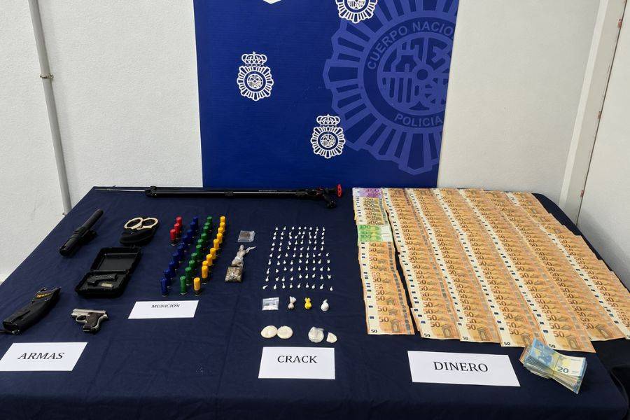 Three arrested after crack and cocaine raids in Tenerife