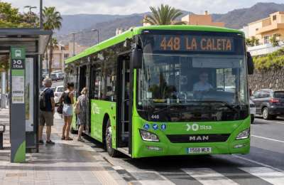 New bus routes in Adeje carry over 10,000 passengers in just five weeks