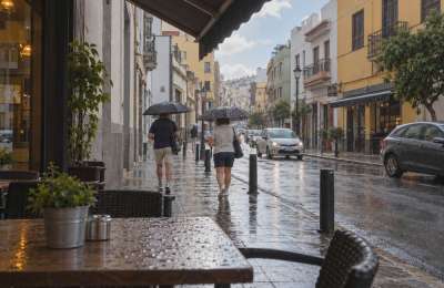 THURSDAY WEATHER: Brighter skies in the eastern islands as showers continue further west