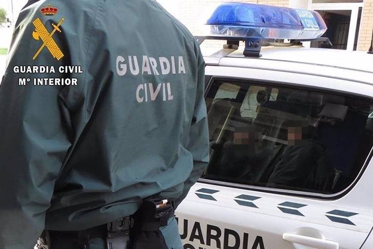 Teenager among two arrested in Tenerife over alleged plans for looting and violence